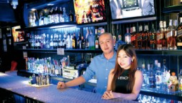 バンコクの夜食特集！ラストオーダー24時以降のバー10選！