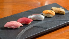 今月のお勧めプロモーション-おまかせにぎり通常5貫が倍の10貫に!