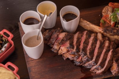 ザ・ディストリクト・グリルルーム・アンド・バー