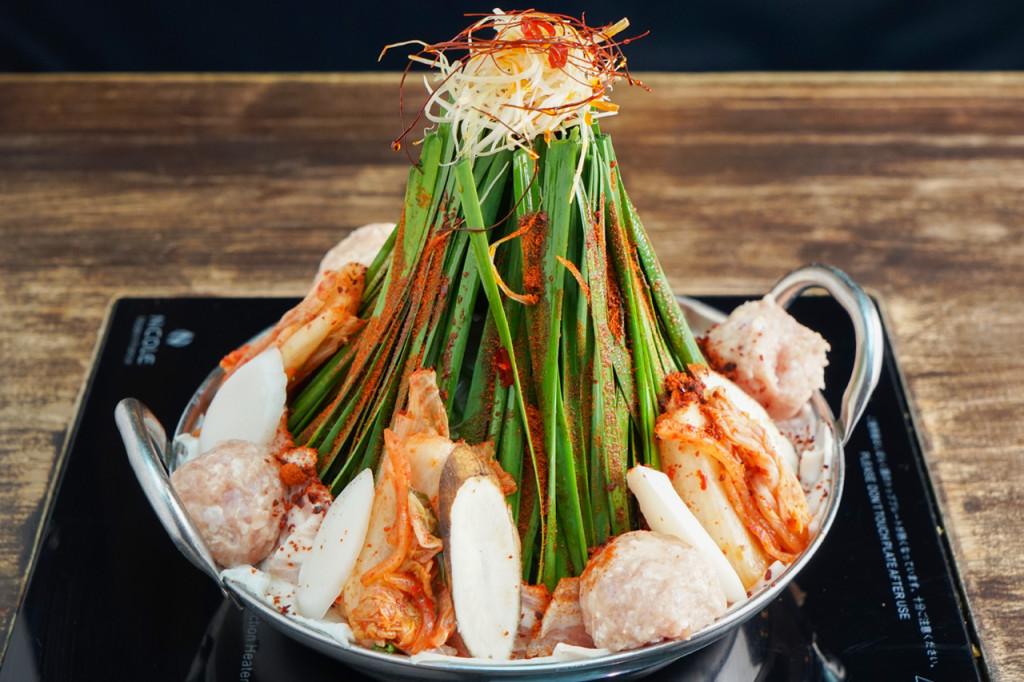 祝６周年。選べる鍋と生ビールが半額に！