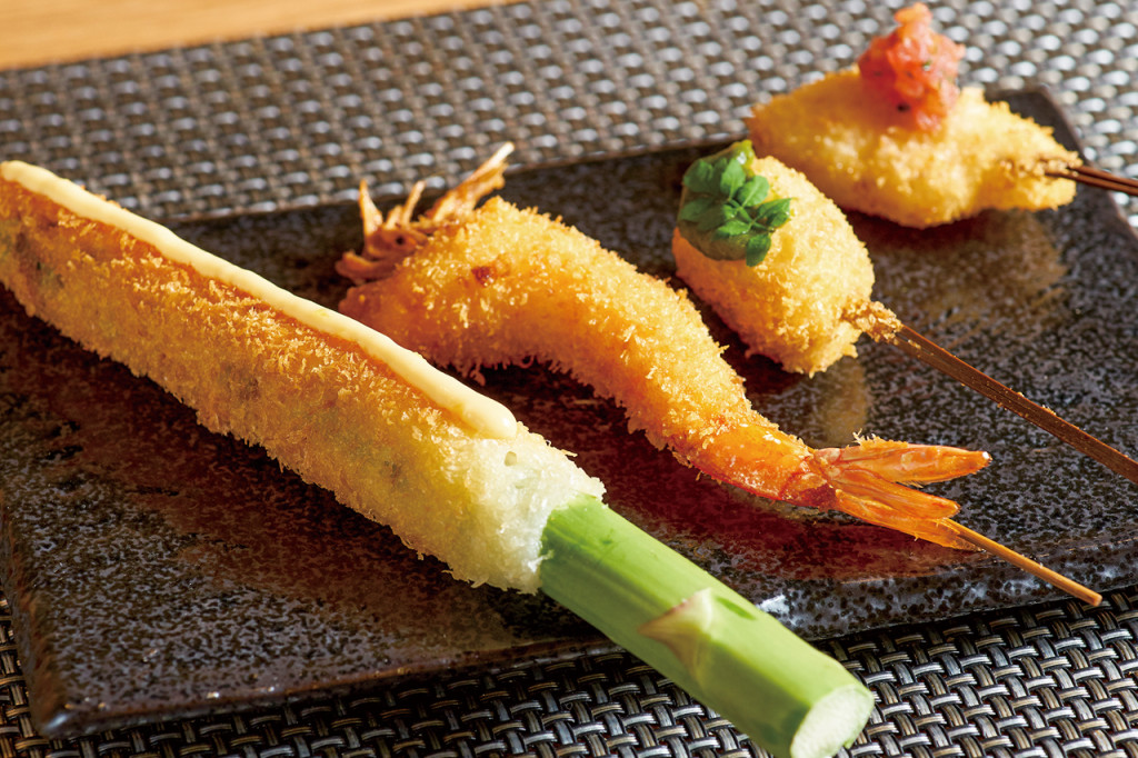 日本の四季を感じる匠の串揚げをいただく