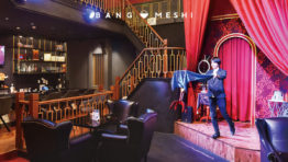 本格マジックが楽しめるバー&カフェがオープン!