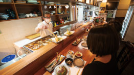 技と感性が際立つ気鋭の一軒で大人のためのご馳走を