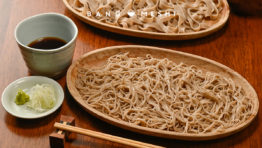 プロンポン駅近、手打ち蕎麦が楽しめる大人の隠れ家