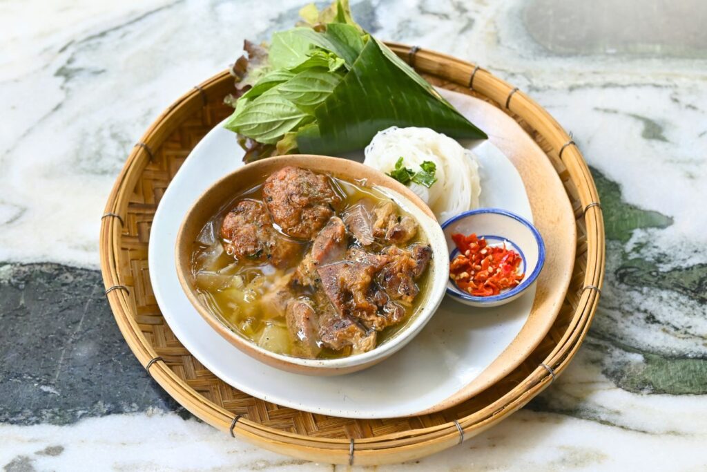 メゾンサイゴン