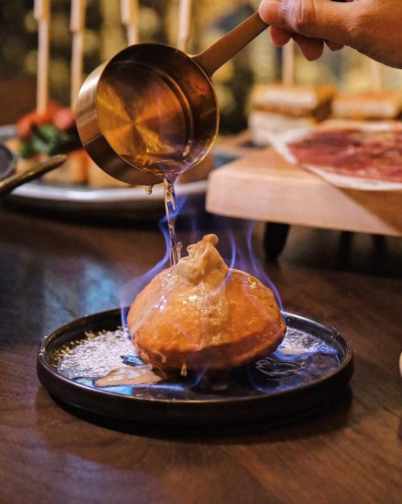 Paella House Tapas Wine Bar by El tapeo