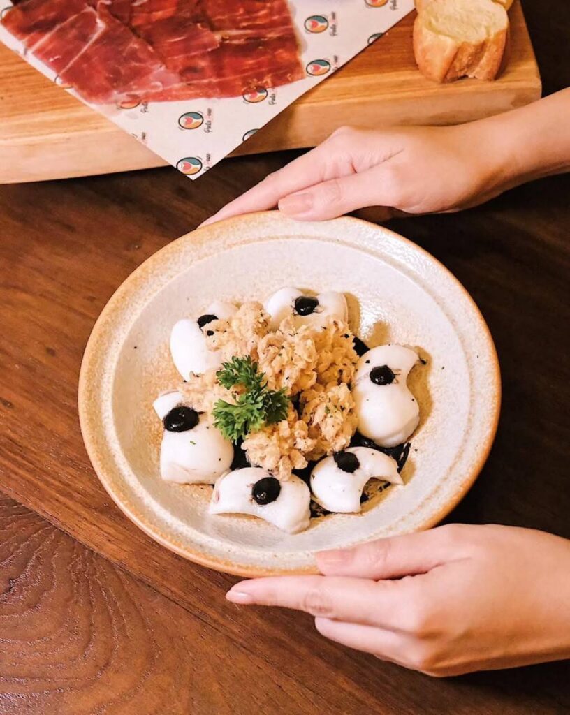 Paella House Tapas Wine Bar by El tapeo