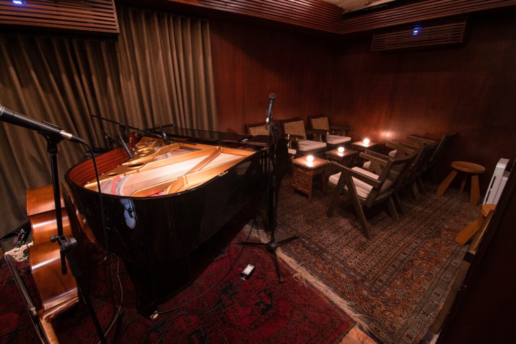 Alonetogether Bar Bangkok