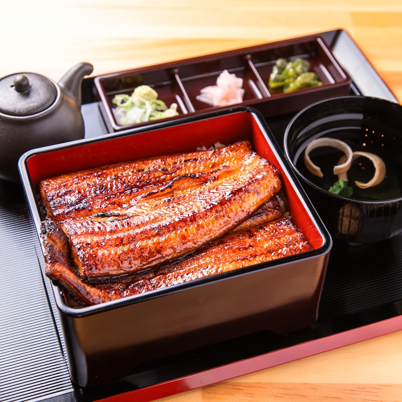 南蛮焼締　蓮葉形　蓮花蛙象嵌　掛け花生　合せ箱付　V　R7084 バンコクの新規開店レストラン] 鰻の成瀬 - バンコクのレストラン情報